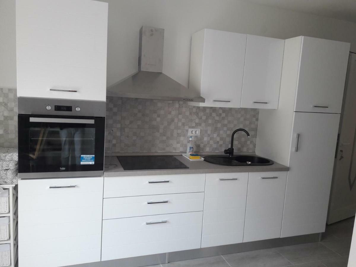 Apartment Tea 2 Primosten Ngoại thất bức ảnh