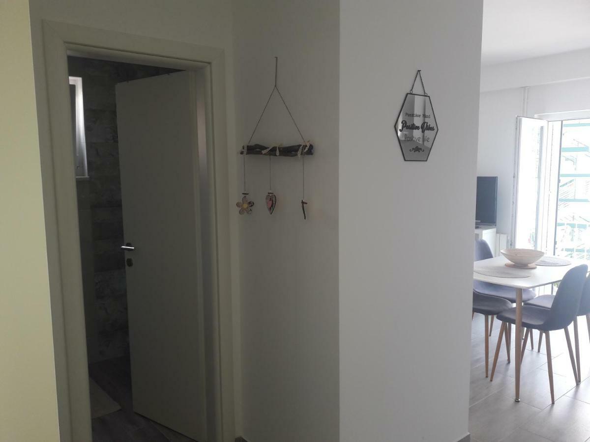 Apartment Tea 2 Primosten Ngoại thất bức ảnh